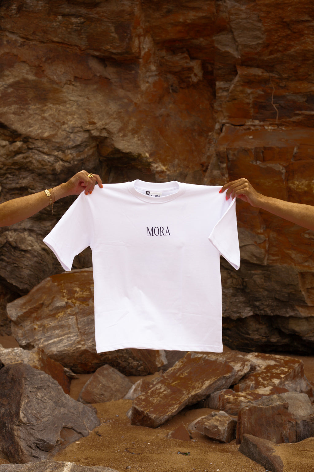 T-shirt MORA, summer collection